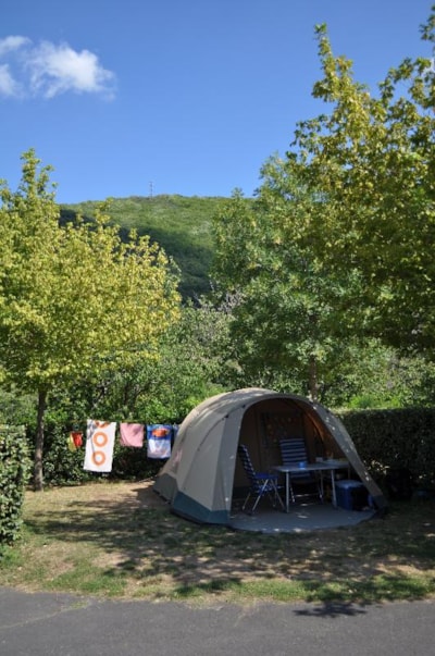 Pitch +car + 2 people (optional electricity) — 5