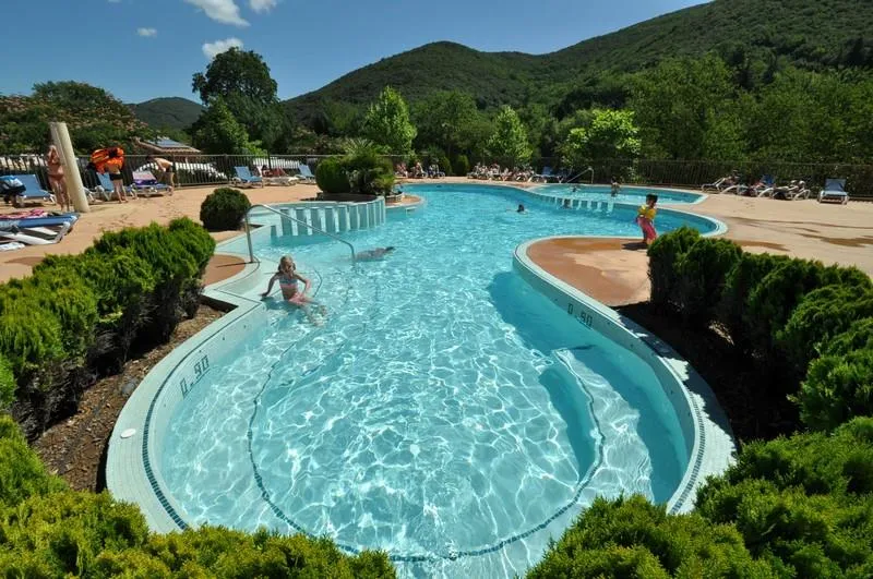 Camping Les Cerisiers du Jaur