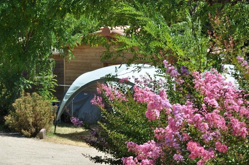 Camping Les Cerisiers du Jaur — Foto 4