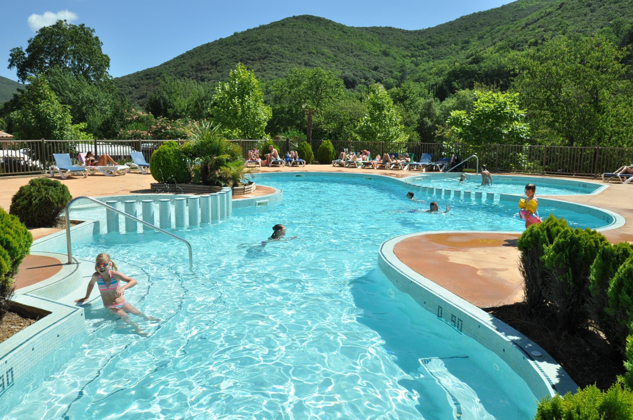Camping Les Cerisiers du Jaur — Photo 2