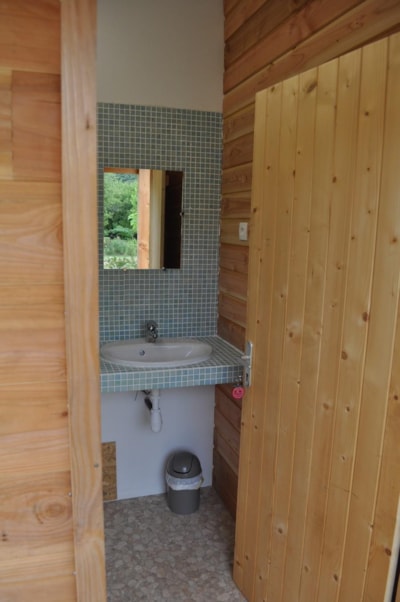 Tipi 2/4 people with bathroom and toilet. — 3