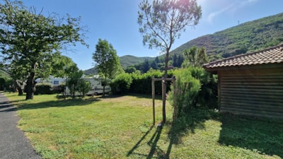 Pitch +car + 2 people (optional electricity) — 2