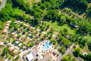 Camping Les Cerisiers du Jaur - MyCamping