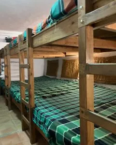 Mietunterkunft - Regugio De Montaña - Camping Balcon de Pitres