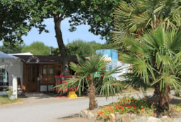 Camping Le Grand Fay - image n°2 - Roulottes