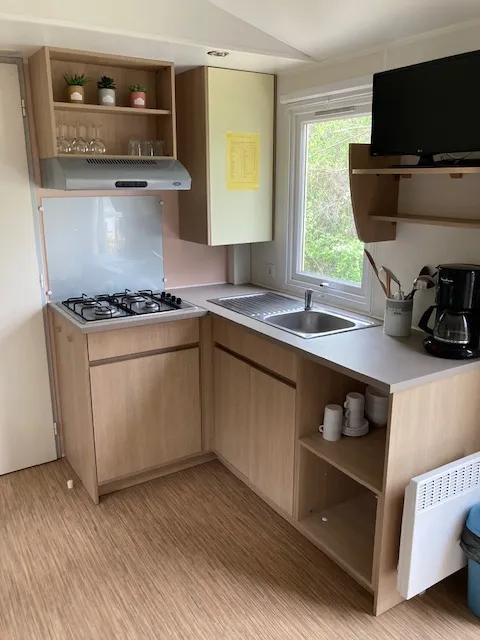 Huuraccommodatie(s) - Stacaravan Ubrieux 3 Slaapkamers - image n°7 - Domaine de la Gautière