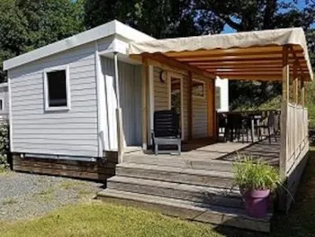 Mietunterkunft - Mobilheim  Premium 29M² - 2 Zimmer + Terrasse + Spüllmachine - Flower Camping des Vallées
