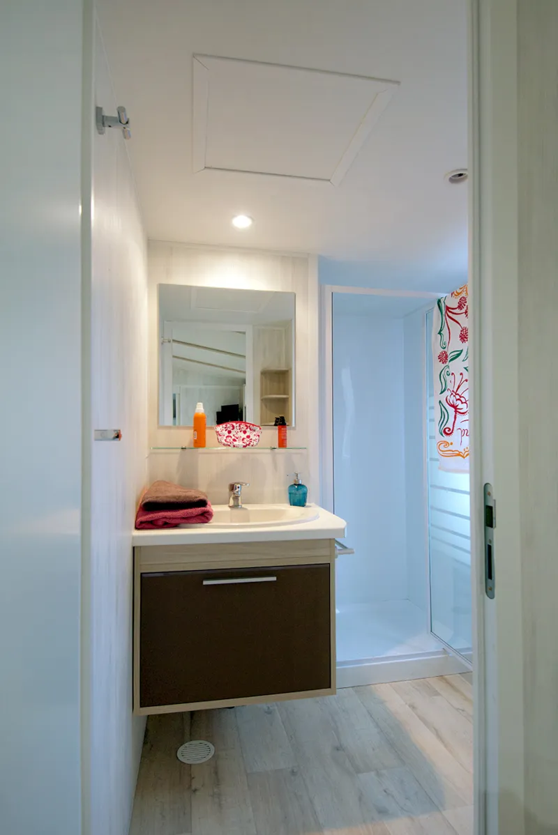 Mobil-Home Premium 35M² 3 Chambres Avec Terrasse Couverte Et Lave-Vaisselle