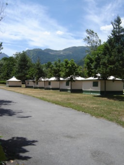 Accommodation - Bungalow Toilé Cyrus (Sans Sanitaire) - Camping Le Rioumajou