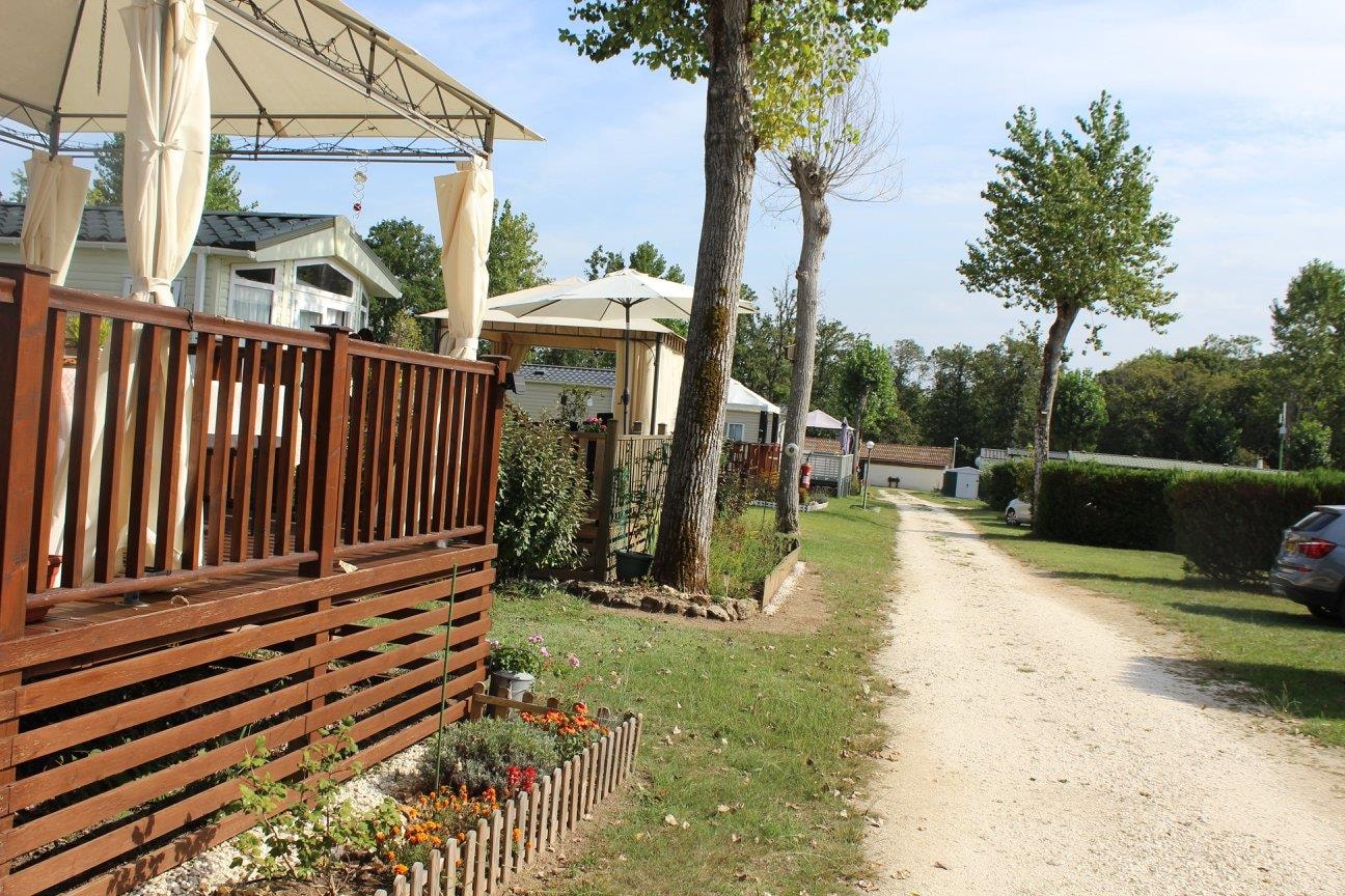 Camping L'Étang Bleu — Photo 2