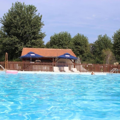 Camping L'Étang Bleu