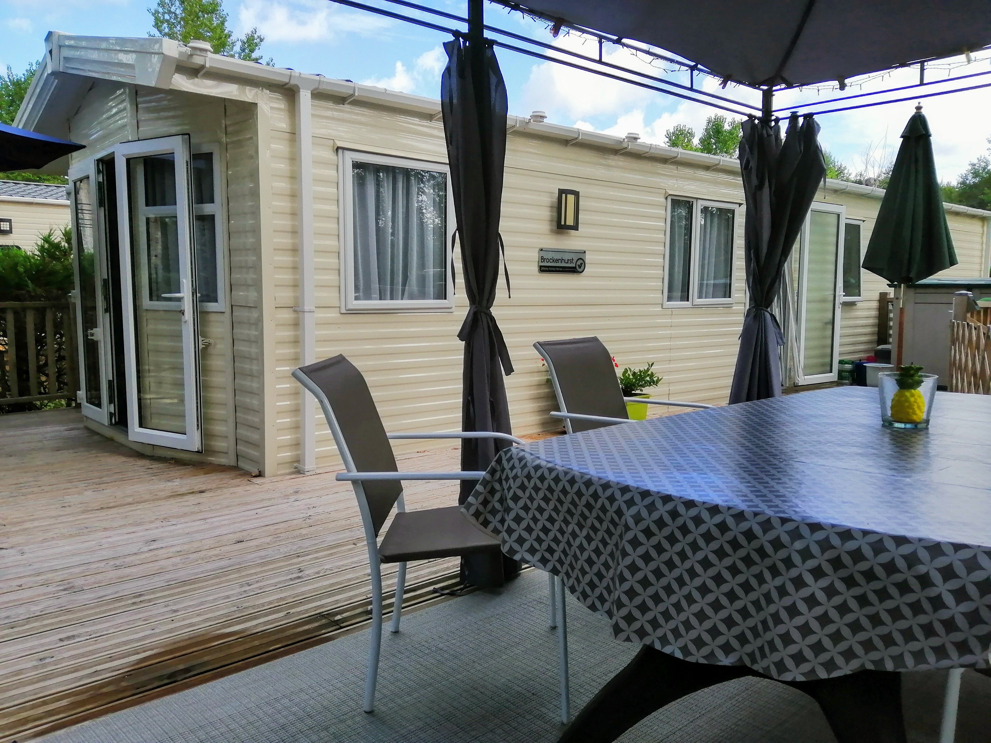 Accommodation - Brockenhurst - Camping L'Étang Bleu