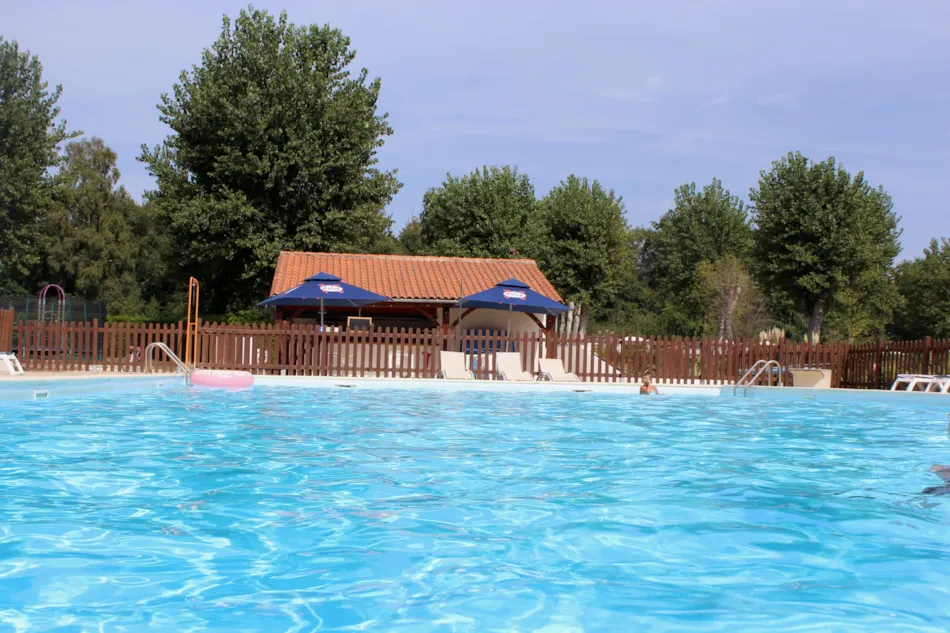 Camping L'Étang Bleu