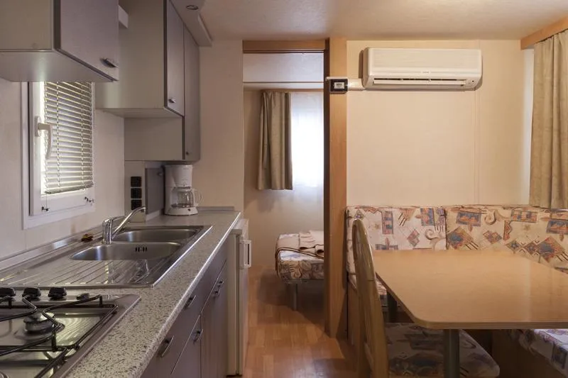 Mobile Home Blu Romantic