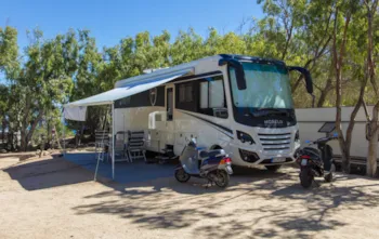 Stellplatz - Stellplatz Premium - Baia Holiday Isuledda