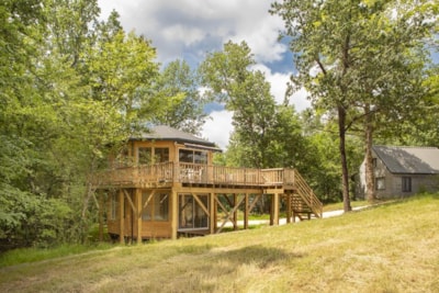 Superior cabin