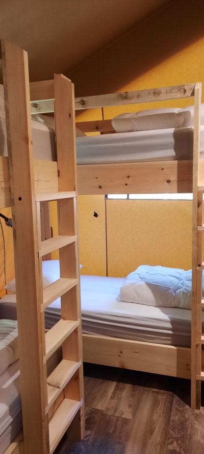 Safari tent