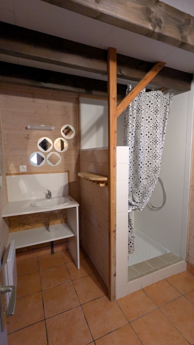 Large Chalet Noisetiers