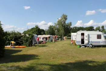 Grüner Jäger - Ucamping