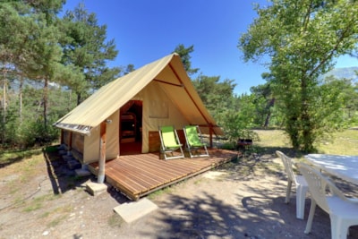 Canvas and wood tent Insolite nature No bathroom