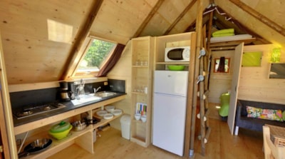 Hut Lauzerot Insolite Premium with toilet