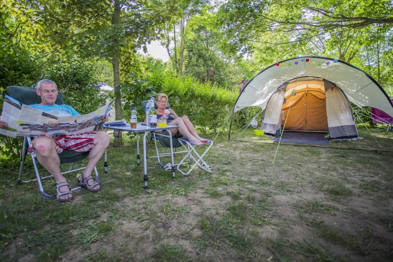 Emplacement Nature (Tente, Caravane Ou Camping-Car - Superficie Moyenne 100M²)