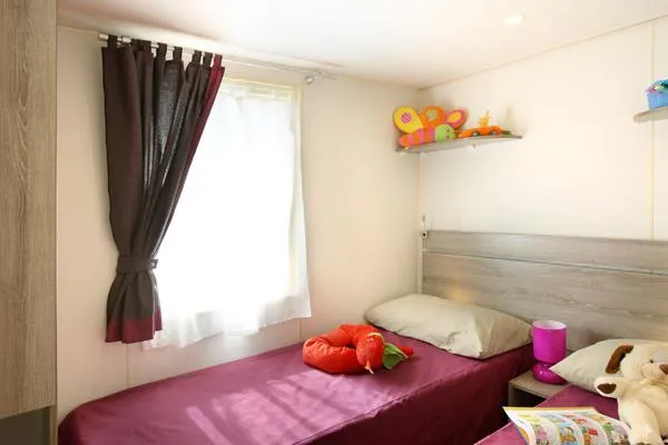 Mobil-Home Cottage 2 Chambres (Tv - Terrasse Couverte 7M² - Superficie 26M²)