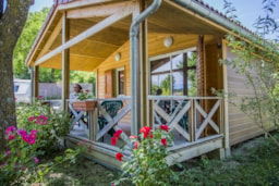 Accommodation - Chalet Prestige 2 Bedrooms (Dishwasher - Tv - Covered Terrace 12M² - Surface 28M²) - Camping LES 2 VALLÉES