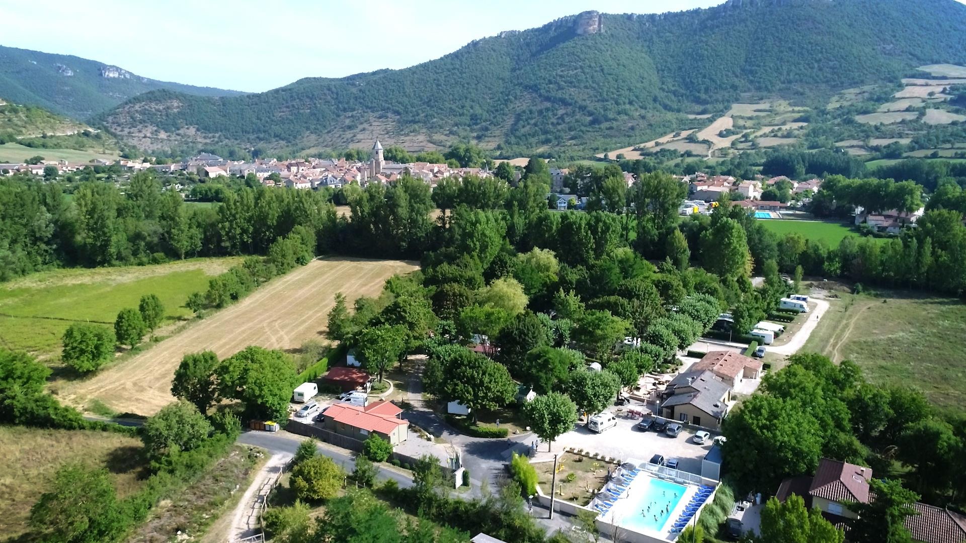 Camping LES 2 VALLÉES — Photo 1
