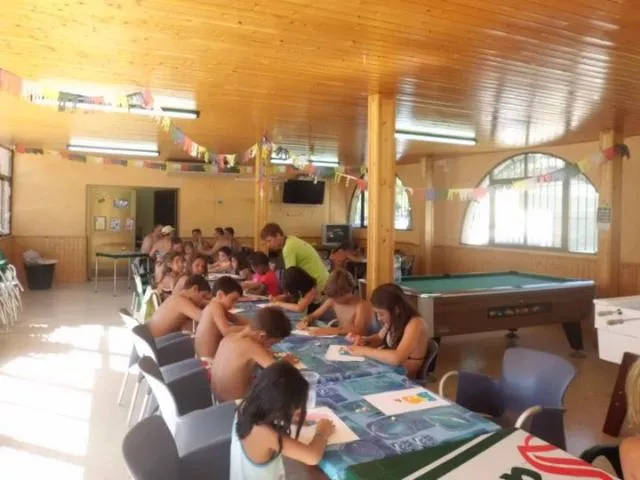 Camping Los Escullos