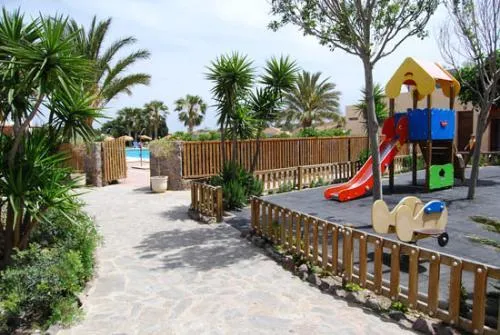 Camping Los Escullos