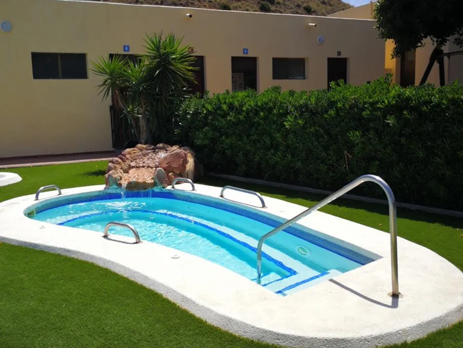 Camping Los Escullos