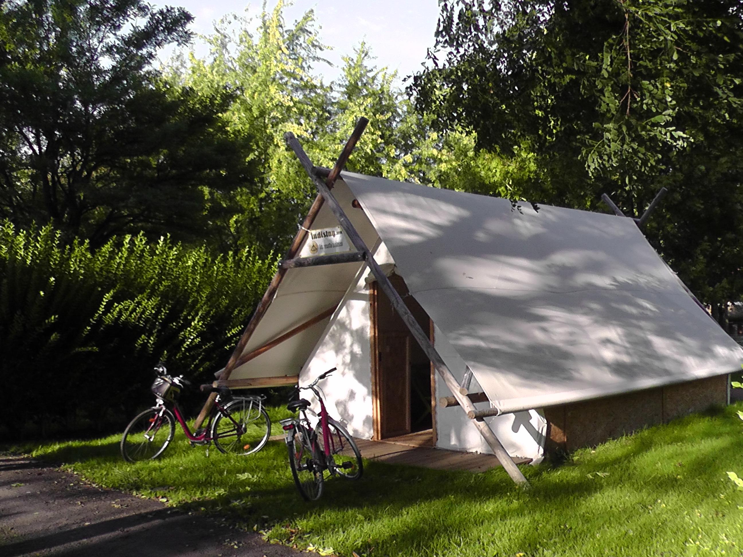 Location - Tente Rando 24M² - Sans Sanitaires - Camping du Pont de Bourgogne