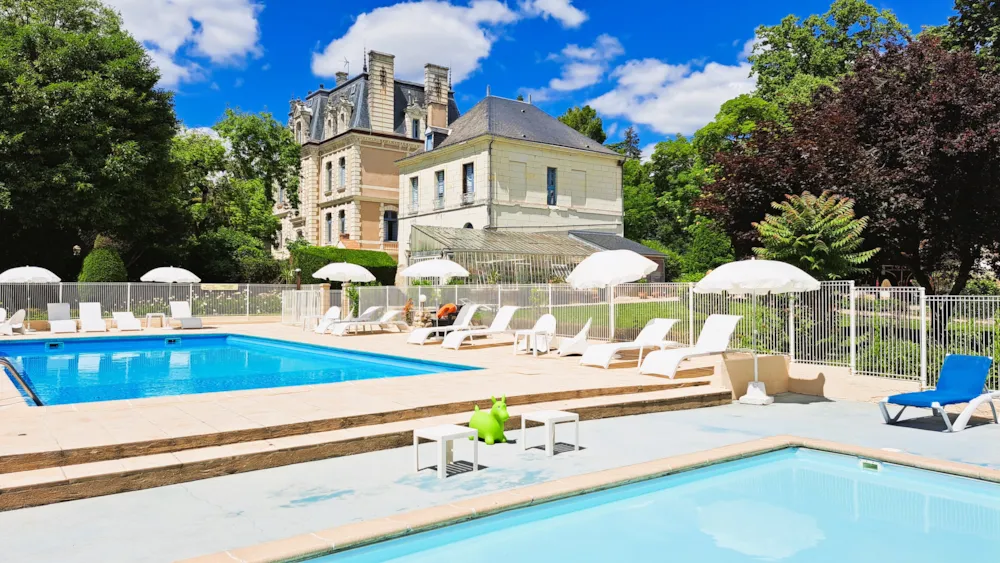 Camping Château de la Rolandière