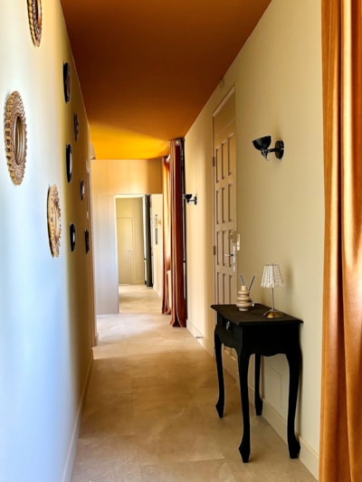 Private family room — 6