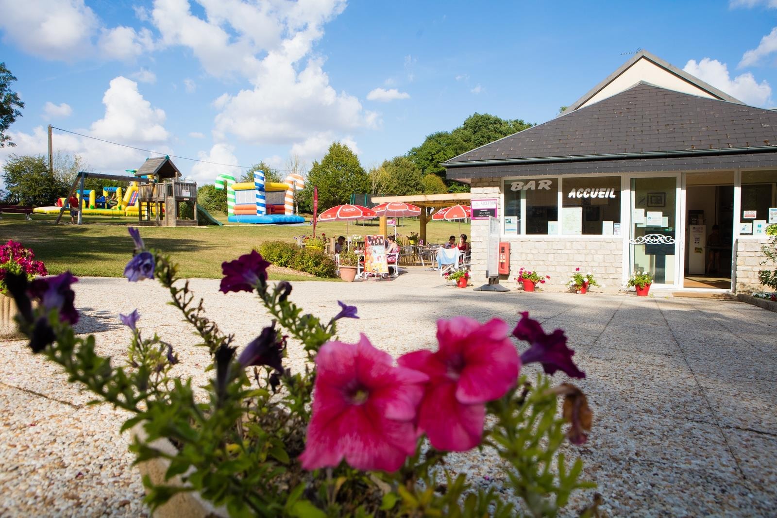 Camping Le Bois Fleuri — Photo 1