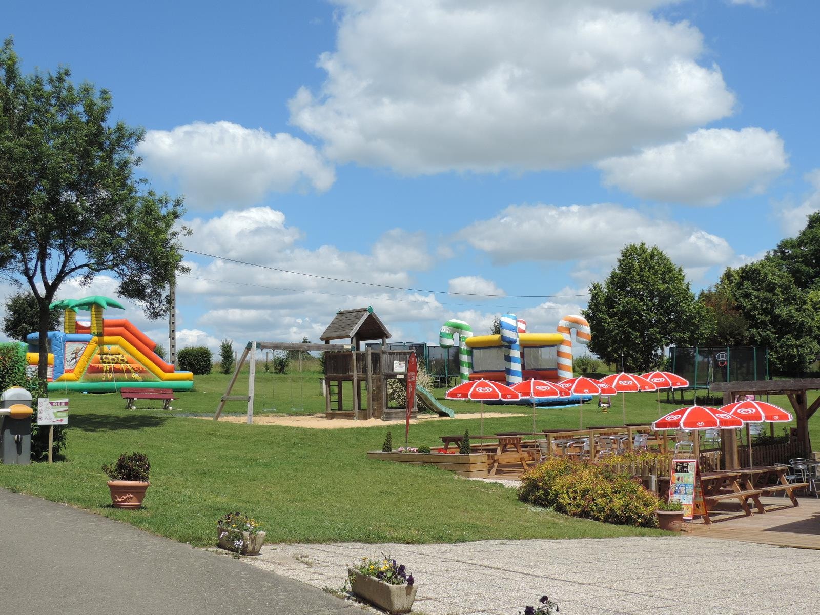 Camping Le Bois Fleuri — Photo 2