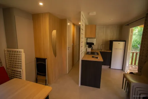 Location - Mobil Home 3 Chambres 40M², 2 Salles De Bains, Climatisation, Terrasse Couverte - image n°2 - Domaine la Garenne
