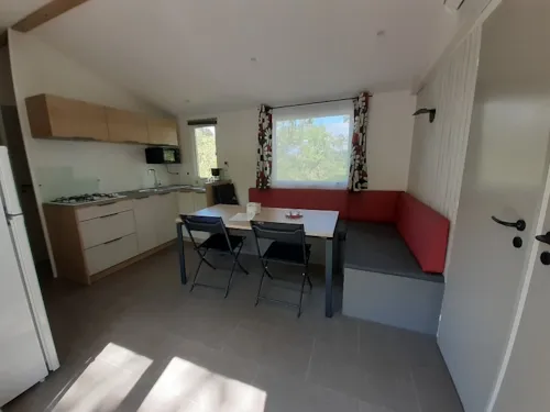 Location - Mobil Home 4 Chambres 39M², Climatisation, Terrasse Dallée - image n°2 - Domaine la Garenne