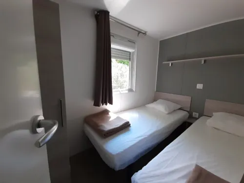 Location - Mobil Home 3 Chambres 35M², Climatisation, Terrasse Couverte - image n°5 - Domaine la Garenne