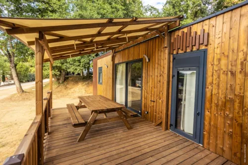 Location - Mobil Home 2 Chambres 40M², 2 Salles De Bains, Climatisation, 2 Terrasses Couvertes - image n°8 - Domaine la Garenne