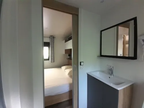 Location - Mobil Home 3 Chambres 40M², 2 Salles De Bains, Climatisation, Terrasse Couverte - image n°7 - Domaine la Garenne