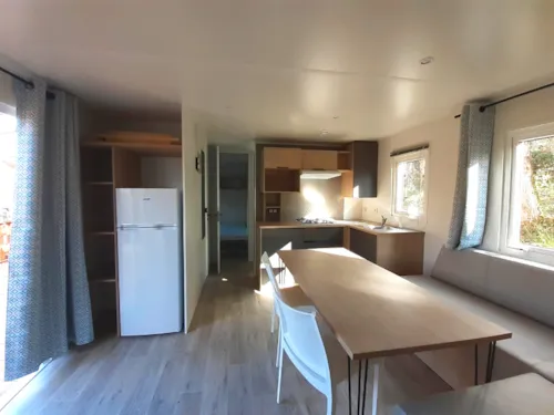 Accommodation - Mobil Home 4 Rooms 40M², 2 Bathrooms, Air-Conditioning, Covered Terrace - image n°3 - Domaine la Garenne