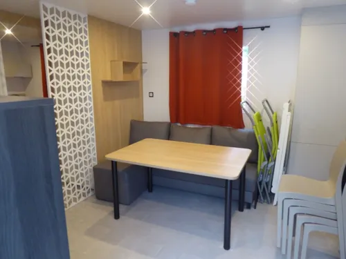 Mietunterkunft - Mobilheim 3 Zimmer 35M², Gepflasterte Terrasse - image n°4 - Domaine la Garenne
