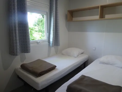 Location - Mobil Home 3 Chambres 37M², Climatisation, Terrasse Couverte - image n°6 - Domaine la Garenne