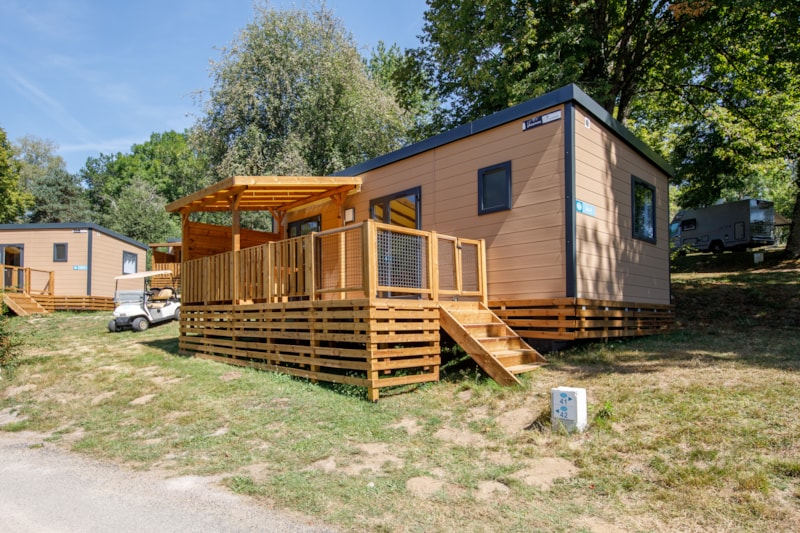 Stacaravan met 2 slaapkamers Premium