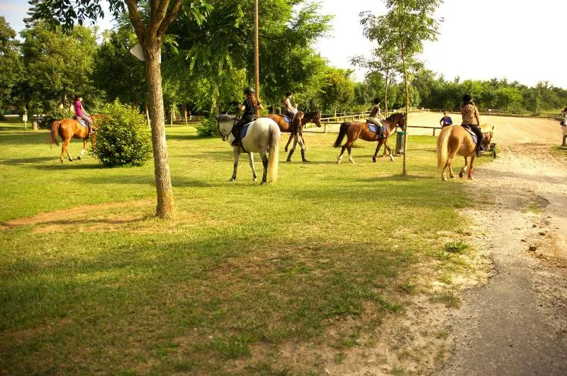 Combelles Aveyron Vacances