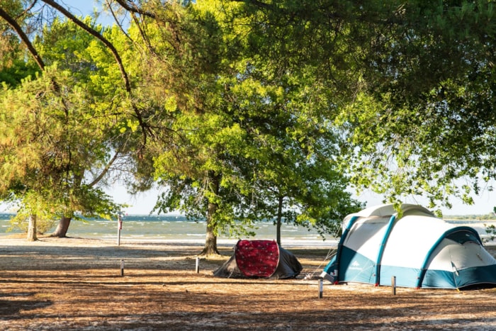 Emplacement Tente Avec Électricité - Côté Lac