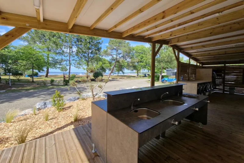 Emplacement Avec Électricité - Côté Lac / D