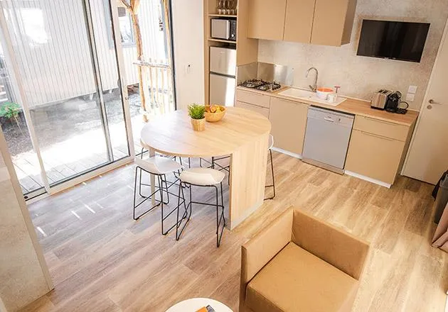 Lodge Premium Jacuzzi 4P